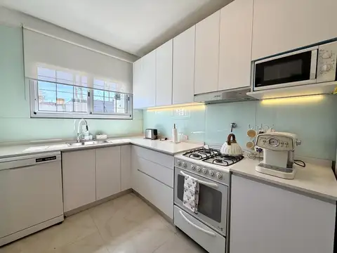 Depto Tipo Casa en Venta de 4 ambientes