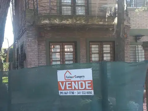 Casa 4 ambientes con 2 baños