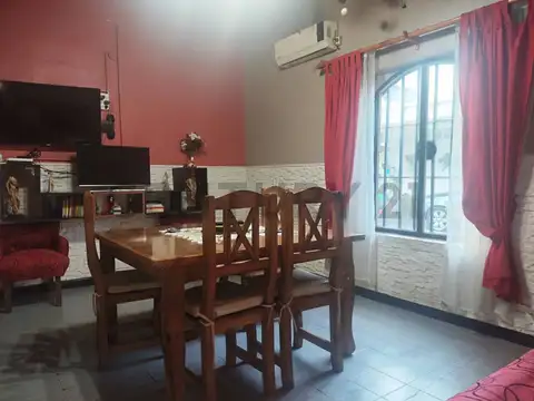 Venta casa con departamento