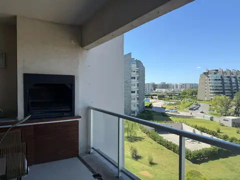 Avenida del Golf 625 100