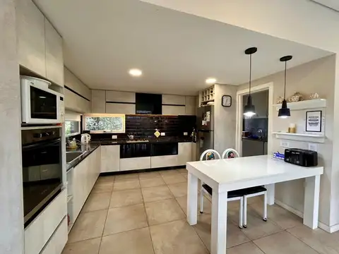 Avenida Las Focas 700