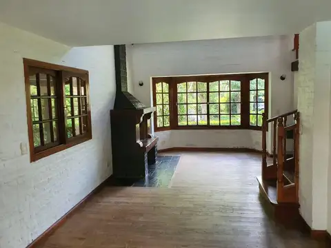 Casa 6 ambientes con 3 baños