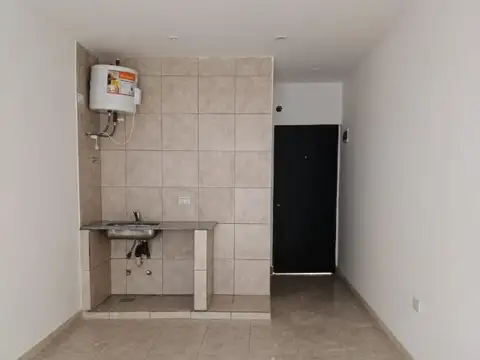 ALQUILER MONOAMBIENTE FCO ALVAREZ. 