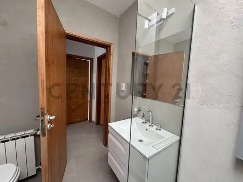 CASA EN VENTA CALLE ARTIGAS AL 2100
