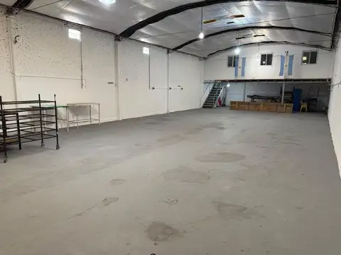 Galpon en Alquiler en La Calera, $ 2.200.000