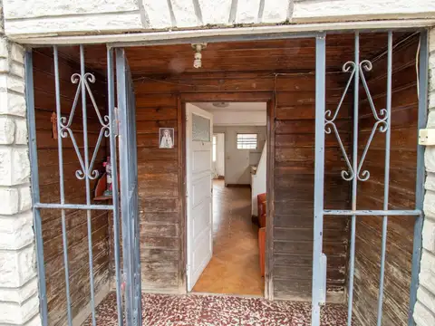 VENTA CASA 3 AMBIENTES  LINDO ENTORNO