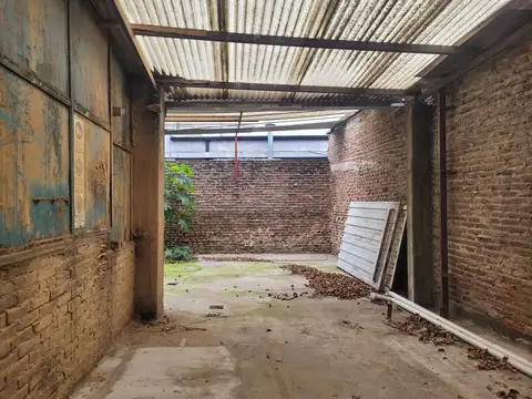 Galpon z industrial meteos Mitre y Panamericana