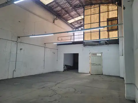 Galpon en Alquiler en Munro, $ 4.000.000
