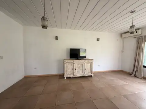 Casa en Alquiler en Altos De Manzanares, USD 1.300