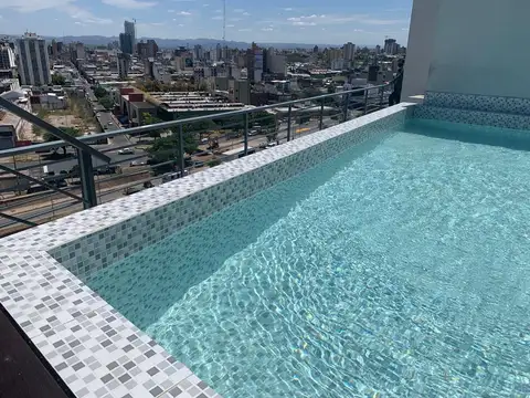 Departamento con patio y amenities pleno barrio gral paz