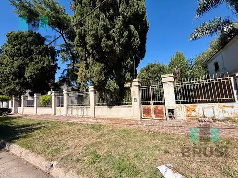 Casa en Alquiler al Oeste