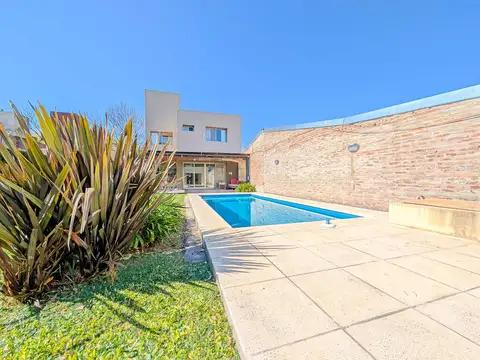 Casa en Venta al Este