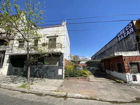 VENTA | Doble lote USAA sobre Avenida Juan de Garay 2650 y 2648