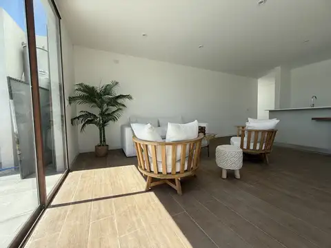 Casa en Venta en Pilar del Este - Santa Elena, USD 250.000