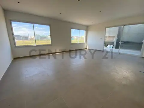 CASA MINIMALISTA EN SANTA LUCIA
