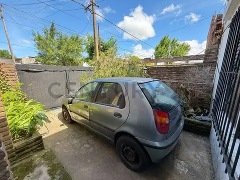 Casa 5 ambientes con 1 baño