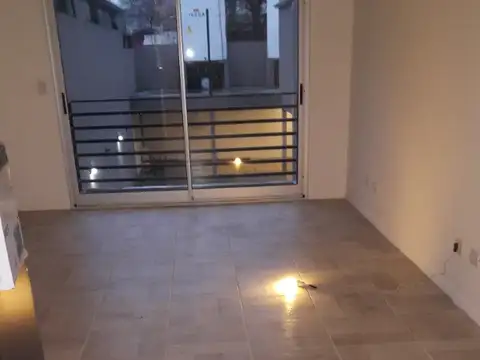 Venezuela 3500, Piso 1