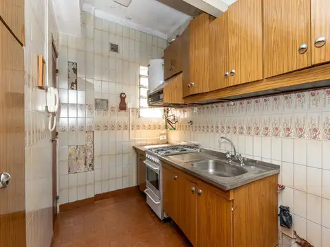 HERMOSO 3 AMB. AL FRENTE!