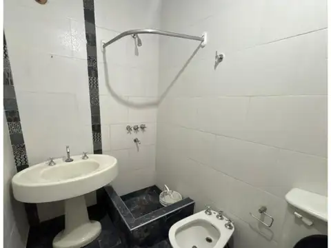 Se VENDE casa de 4 dormitorios en Santo Tome