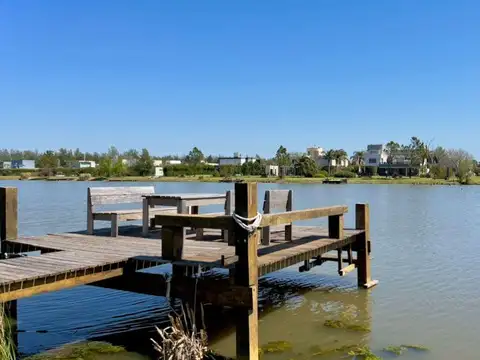 Terreno EN PUERTO ROLDAN CON VISTA AL LAGO