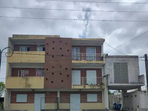 Departamento en Oro Verde de un dormitorio en planta baja