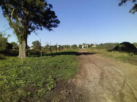 Terrenos en venta - 432mts2 - Melchor Romero