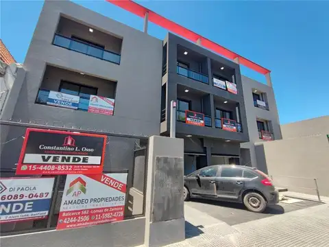 Hipolito Yrigoyen  al 7700