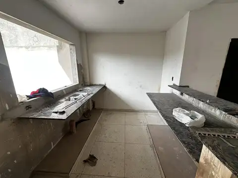 PH en venta en Los Hornos