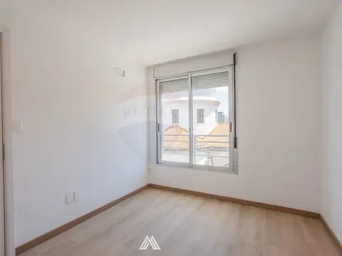 VENTA APARTAMENTO CODON SUR 1 DORMITORIO AESTRENAR