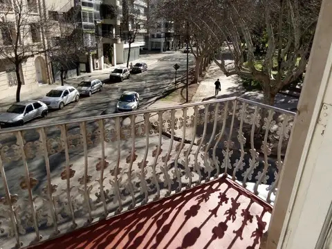 Pje. Storni (Laprida 1800)