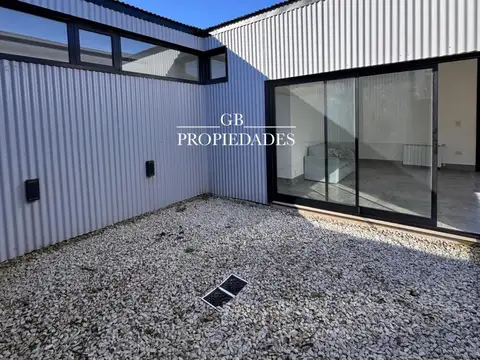 venta de Casa 4 ambientes en Santa Elena, Pilar