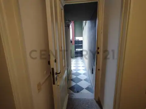 Casa 2 ambientes con 1 baño