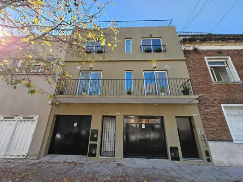 Depto Tipo Casa en Venta de 4 ambientes
