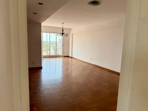 Depto 4 ambs.  C/ Dependencia. Balcón. Lavadero.