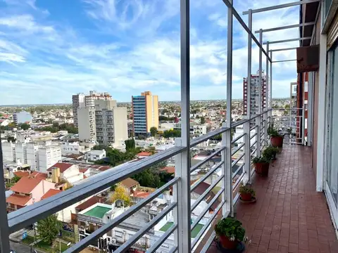 Depto 4 ambs.  C/ Dependencia. Balcón. Lavadero.