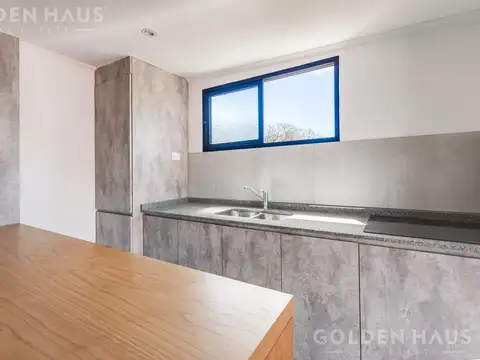 Depto Tipo Casa en Venta al Este