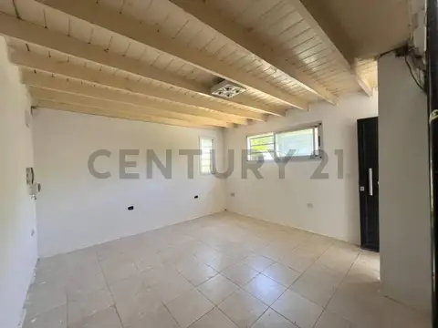 Calle 167 entre 36 y 37 200, Piso 0