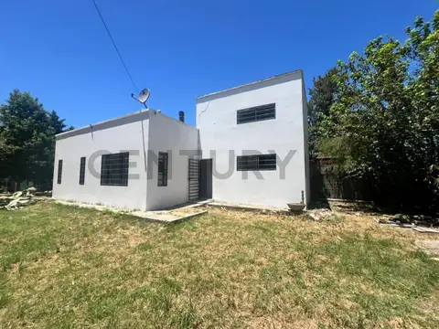 CASA EN VENTA EN LA PLATA MELCHOR ROMERO DE 1 DORMITORIO