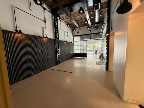 Importante Local de 200m2 en alquiler Avellaneda