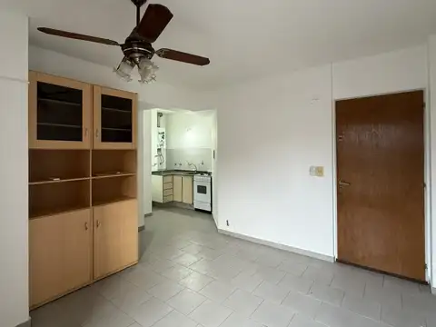 Tte Gral Pablo Ricchieri 800, Piso 2