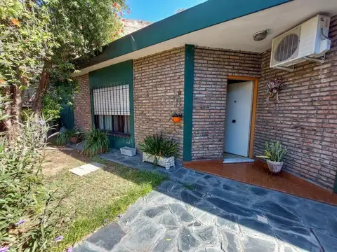 Casa en Venta en Jose Leon Suarez, USD 74.000