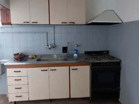 Depto Tipo Casa en Alquiler 60 años