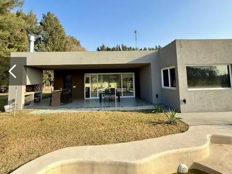 Casa en Venta en Tristan Suarez, USD 175.000