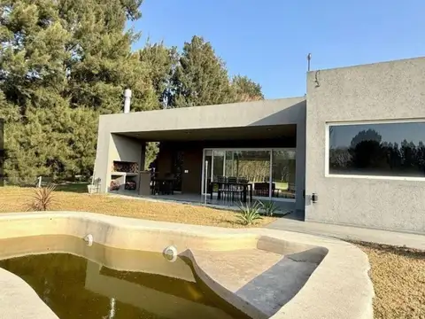 Casa 3 ambientes con 3 baños