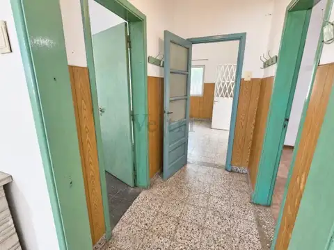 VENTA CASA 5 AMBIENTES CON PATIO - BERAZATEGUI