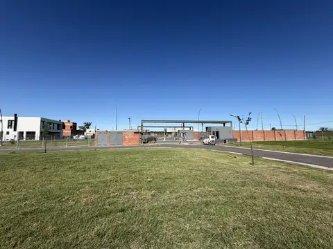 Terreno en Venta 25  mts Fondo