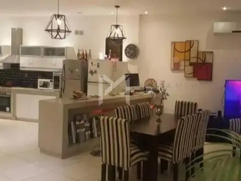 Casa en Venta de 5 dormitorios