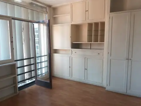 Virrey J Del Pino 2400, Piso 8