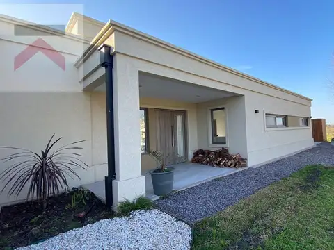 Casa 4 dorm piscina ALQUILER ANUAL con o sin muebles Barrio Cerrado Chacras de la Reserva Cardales