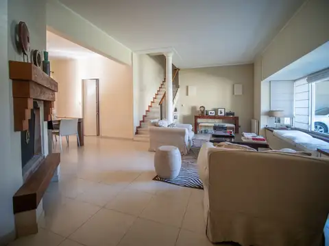 Casa en Venta de 5 dormitorios